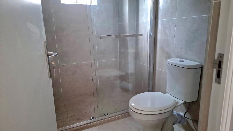 2 Bedroom Property for Sale in Sea Point Western Cape